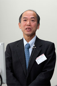 伴　清治